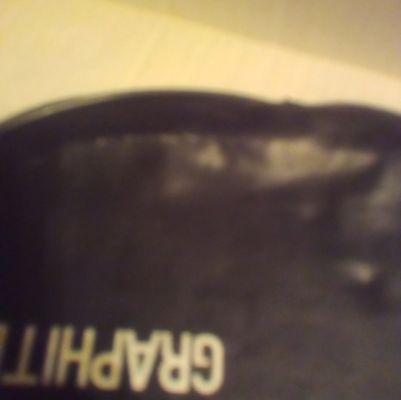 Ektelon Elantra GraphiteTennis Raquet with Case - Picture 7 of 16